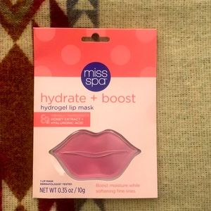 hydrate + boost lip mask